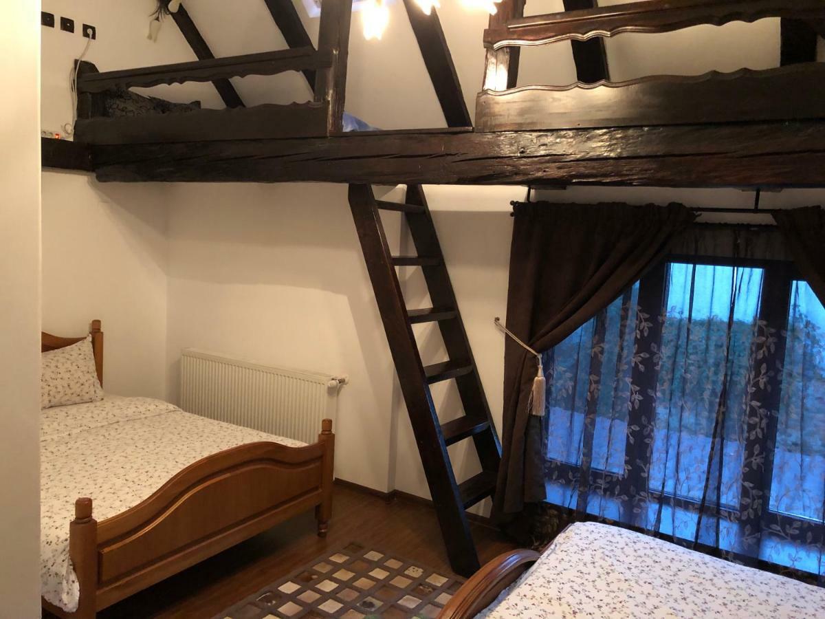 Casa Bergwald Apartment Rîşnov Ngoại thất bức ảnh